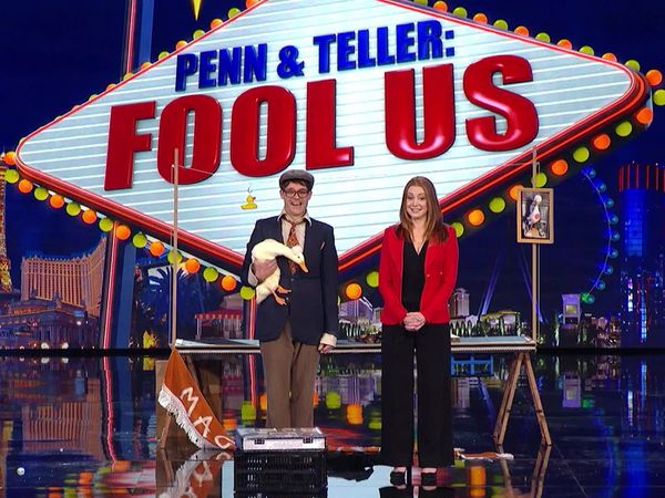 Penn & Teller: Fool Us - Duck! It's Alyson!