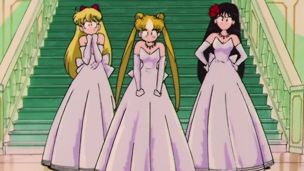 Sailor Moon (English Dubbed) - Let's Become a Princess: Usagi's Bizarre Training