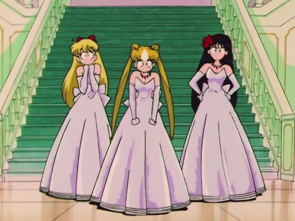 Sailor Moon (English Dubbed) - Let's Become a Princess: Usagi's Bizarre Training