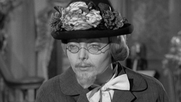 Die Addams Family - Festers Traumfrau mit dem blonden Bart