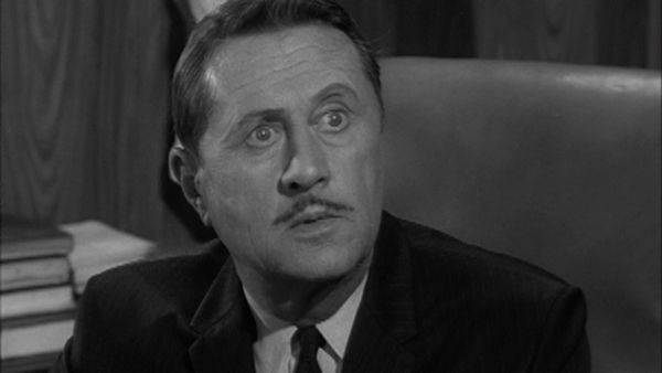 Die Addams Family - Gomez wird Schuldirektor