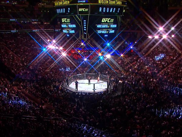 UFC 281: Dan Hooker vs Claudio Puelles - 281: Dan Hooker vs. Claudio Puelles Main Card