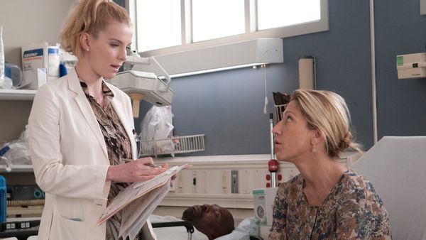 Nurse Jackie - Sonríe
