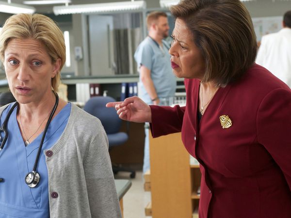 Nurse Jackie - Le dijo la sartén al cazo