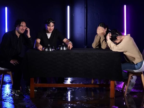 Adem & Bilal - Adem & Bilal - LE JEU DE LA CONFIANCE ! (face à nos soeurs)