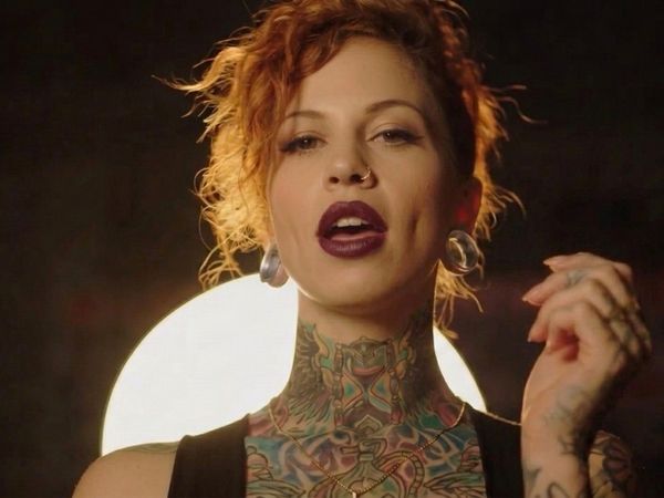 VICE in Italiano - Conosci le imprenditrici della cannabis | WEEDIQUETTE