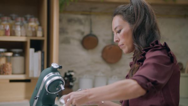Magnolia Table With Joanna Gaines - Holiday Candy