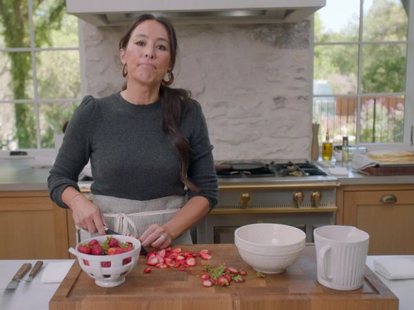 Magnolia Table With Joanna Gaines - Crepes