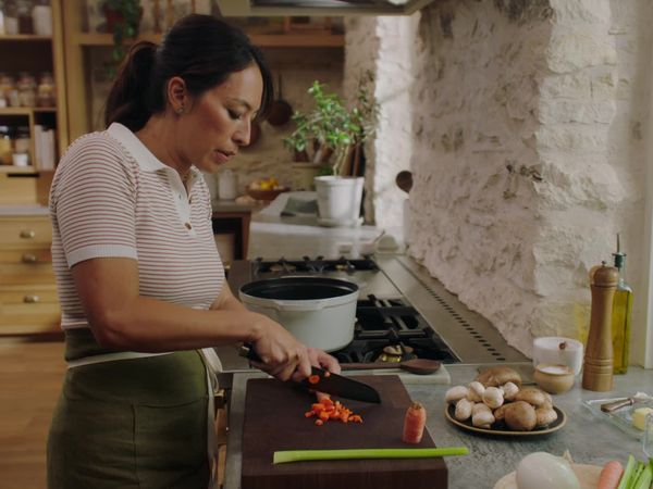 Magnolia Table With Joanna Gaines - Mushroom Bisque
