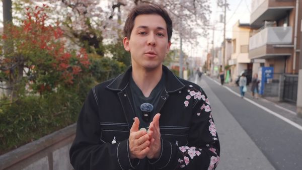Louis-San - Louis-San - J'ai loué une petite copine au Japon (c'est exactement ce que vous pensez)