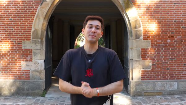 Louis-San - Louis-San - J'emmène des Japonais subir l'école en France