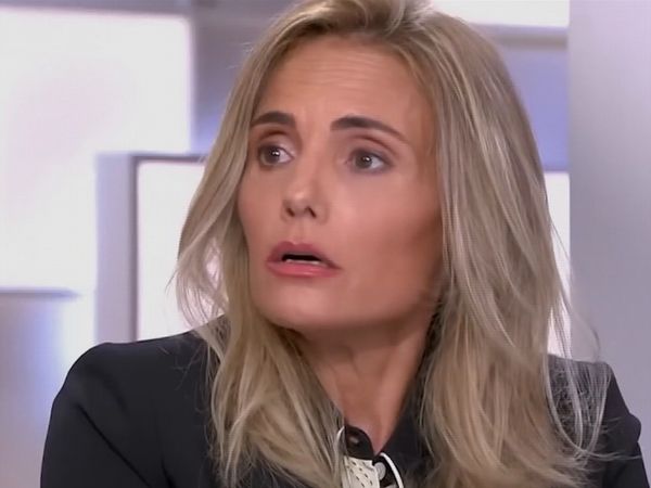 Liv - Liv - Elle CROYAIT séduire Brad Pitt, elle parlait à un ESCROC...TOUTE l'histoire