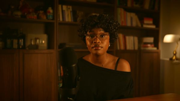 Liv - Liv - Lisa Yo : Le visage qui met Internet mal à l’aise