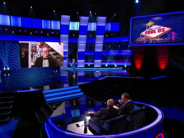 Penn & Teller: Fool Us - Back to the Future