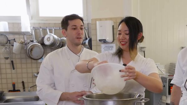 Louis-San - Louis-San - J'emmène des Japonais tester le pain en France pour la 1ère fois