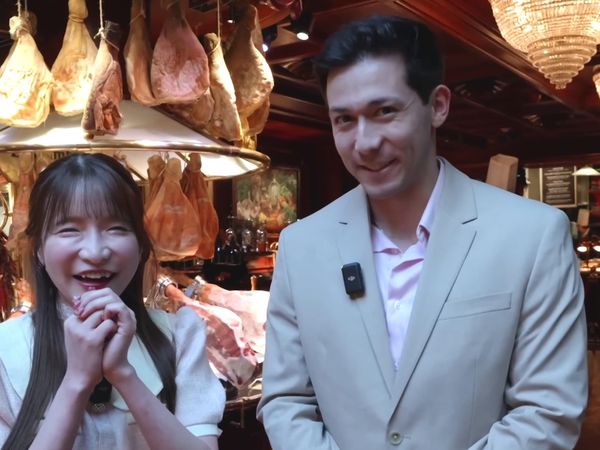 Louis-San - Louis-San - J'emmène une GROSSE MANGEUSE Japonaise professionnelle aux Grands Buffets de Narbonne