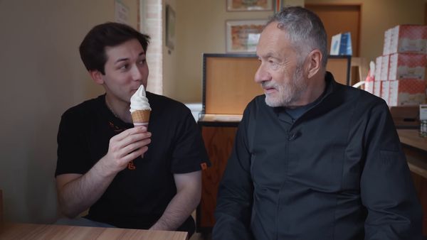 Louis-San - Louis-San - J'emmène un vrai fromager juger les fromages au Japon (feat @luisieraffineur)
