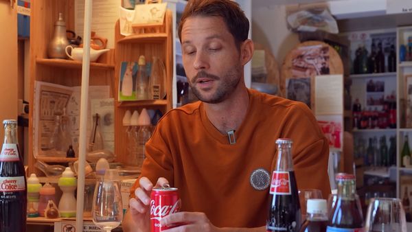 Morgan VS - Morgan VS - "J'ai gouté les COCA-COLA de 1917 à 2024 !!!"