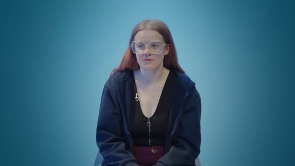 Noa - Noa - DARK WEB: ELLE INFILTRE UN RÉSEAU ILL.EGAL MALGRÉ ELLE