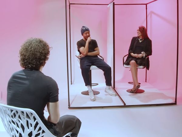 Noa - Noa - IL AVOUE SES SENTIMENTS A SA MEILLEURE AMI (elle répond)
