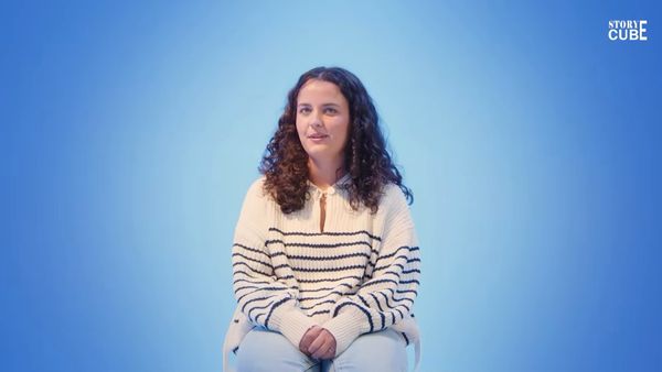 Noa - Noa - TRUE CRIME: ELLE RETROUVE SES PARENTS ASSASINÉS DANS LE SALON