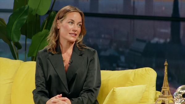 Den gule sofa med Allan Sindberg - Amalie Szigethy