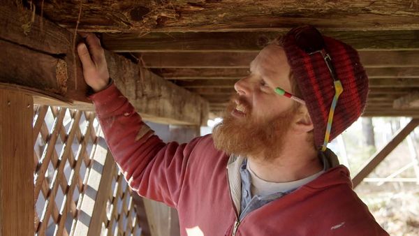 Maine Cabin Masters - Dated Cabin Turned Retreat