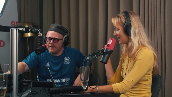 Den gule sofa med Allan Sindberg - Redaktionsmøde 1 - Felix Smith