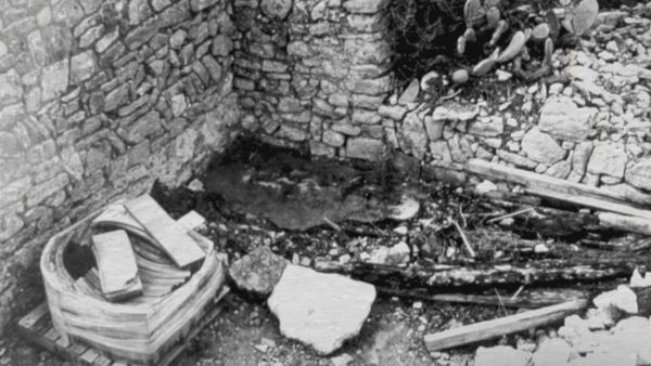 Dark Memories: Crimes From the Balearic Islands - The Seven Houses