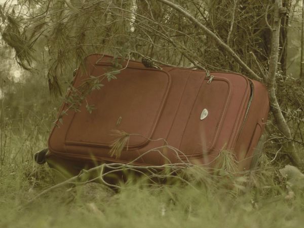 Dark Memories: Crimes From the Balearic Islands - The Boy and the Suitcase