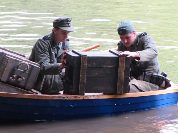 Myth Hunters - The Search for the Nazi Gold