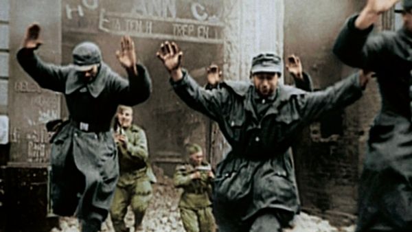 World War II in HD Color - Closing the Ring