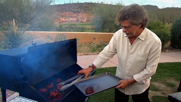 Steven Raichlen's Project Smoke - Smoking the Competition—Our Tailgating Show