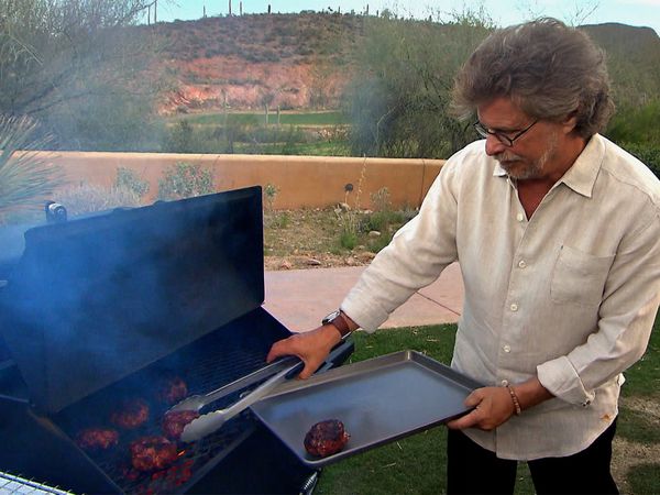 Steven Raichlen's Project Smoke - Smoking the Competition—Our Tailgating Show
