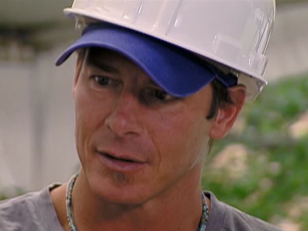 Extreme Makeover Home Edition USA - Las familias Martirez y Malek