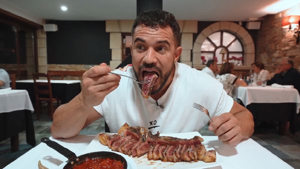 Cenando con Pablo - La Txuleta del Caserío Vasco de 200 Años