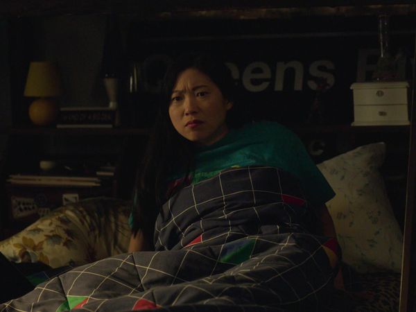 Awkwafina is Nora from Queens - Shadow Acting