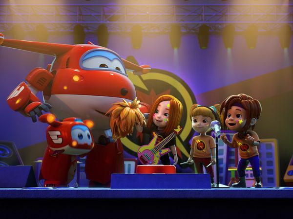 Super Wings - La Gran Carrera del Desierto