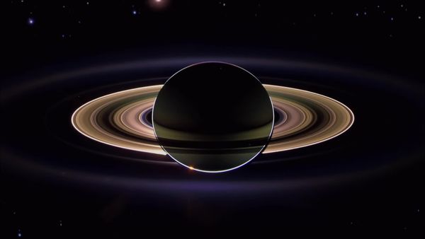Naked Science - Saturn's Secrets
