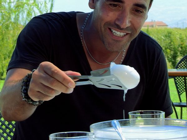 David Rocco’s Amalfi Getaway - Mozzarella di Bufala