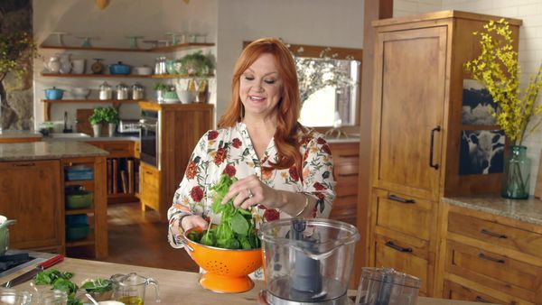 The Pioneer Woman - Haley's Having a Baby