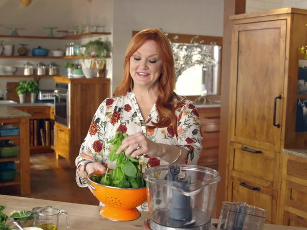The Pioneer Woman - Haley's Having a Baby