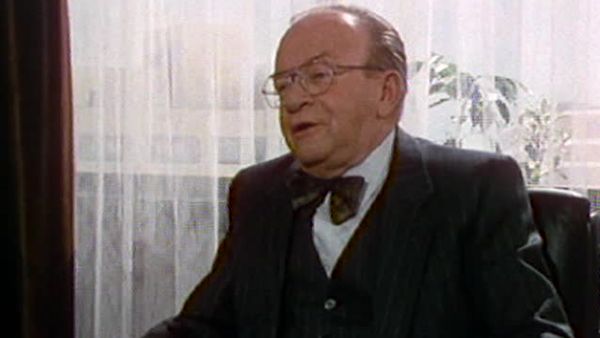 Büro, Büro - Horlacher geht um