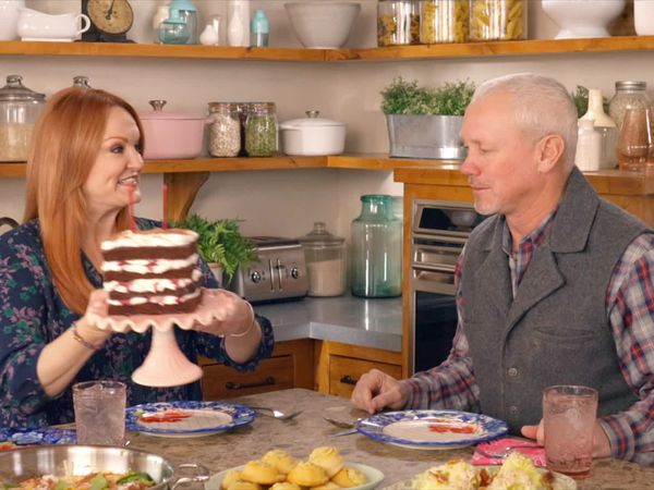 The Pioneer Woman - Birthday for Two
