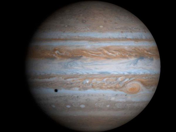 Naked Science - Journey to Jupiter