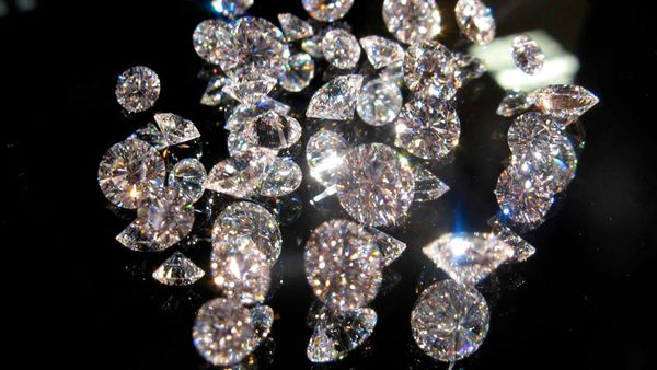 Naked Science - Super Diamonds