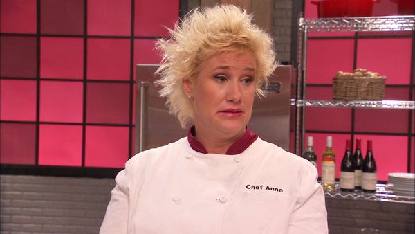 Worst Cooks in America - Sweet Surprise