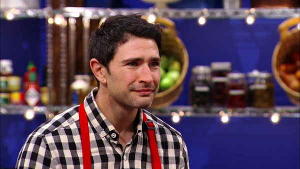 Worst Cooks in America - Hawaiian Pig and a Poke
