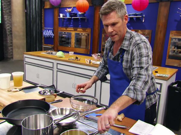 Worst Cooks in America - Hollywood Goes Bollywood