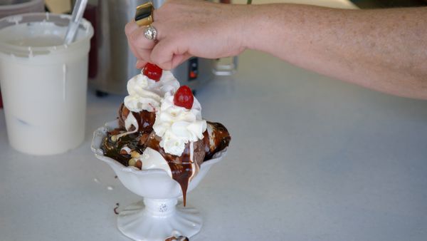 America's Most Delish - 10 Sweet Treats to Tickle Your Taste Buds from the Midwest